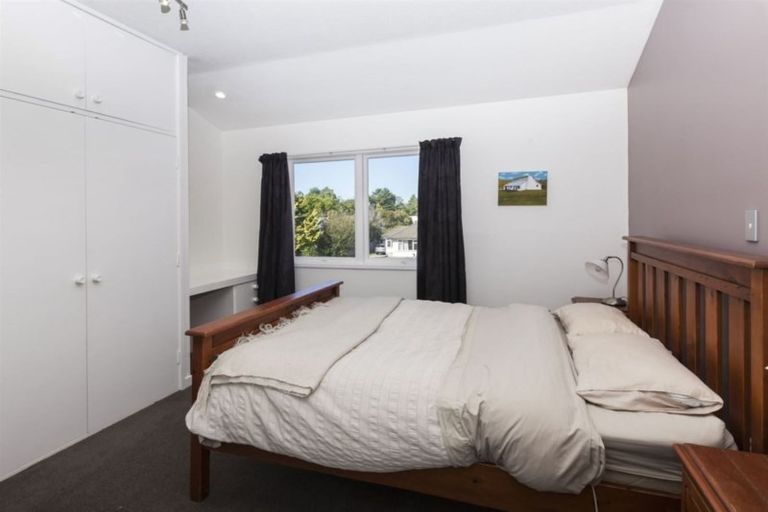Photo of property in 393 Withells Road, Avonhead, Christchurch, 8042
