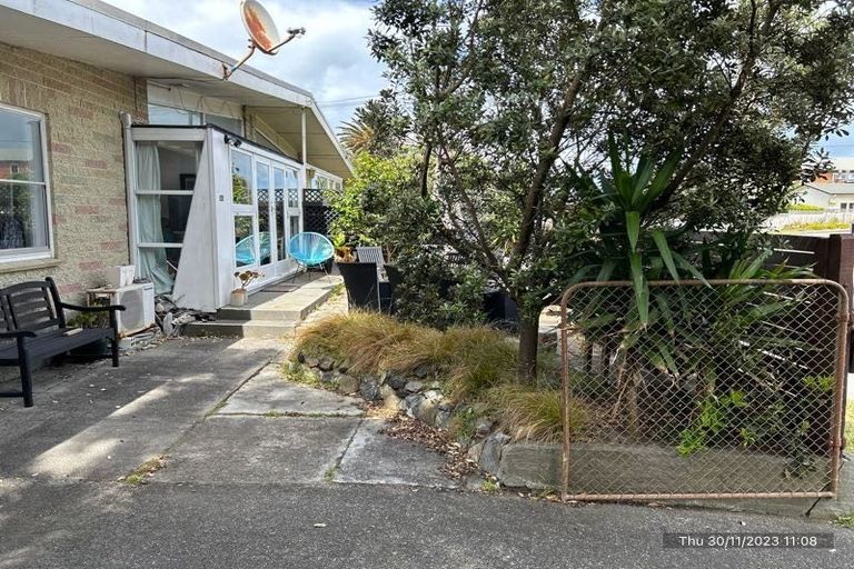 Photo of property in 84 Tutere Street, Waikanae Beach, Waikanae, 5036
