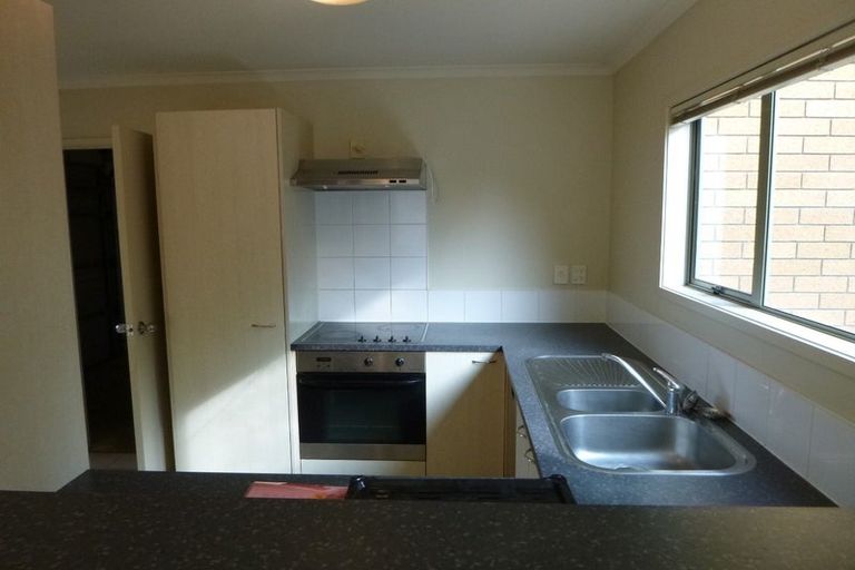 Photo of property in 57 Tiri Tiri Road, Birkdale, Auckland, 0626