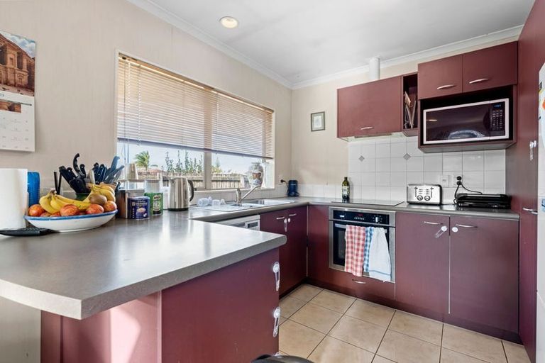 Photo of property in 40 Stellata Court, Randwick Park, Auckland, 2105