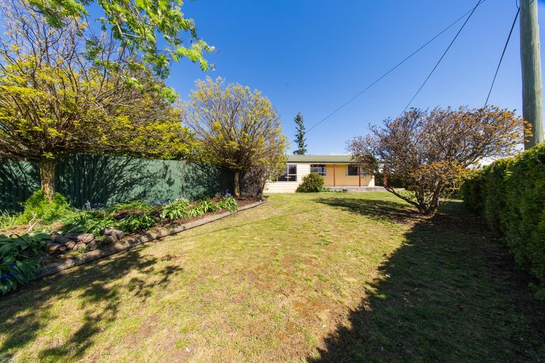 Photo of property in 11 Rata Road, Twizel, 7901