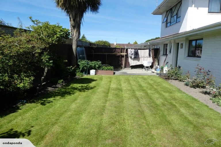 Photo of property in 1/1 Rosedale Place, Avonhead, Christchurch, 8042