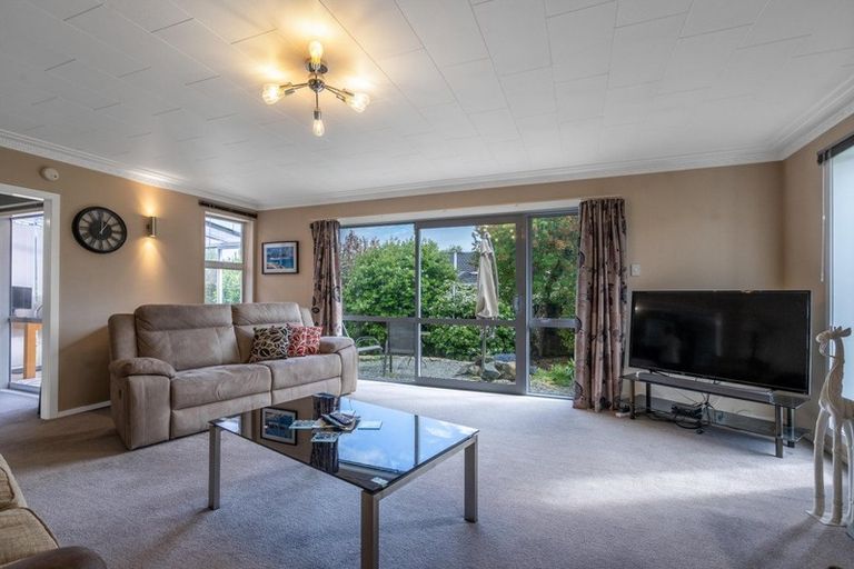 Photo of property in 114 Ruru Avenue, Otatara, Invercargill, 9879