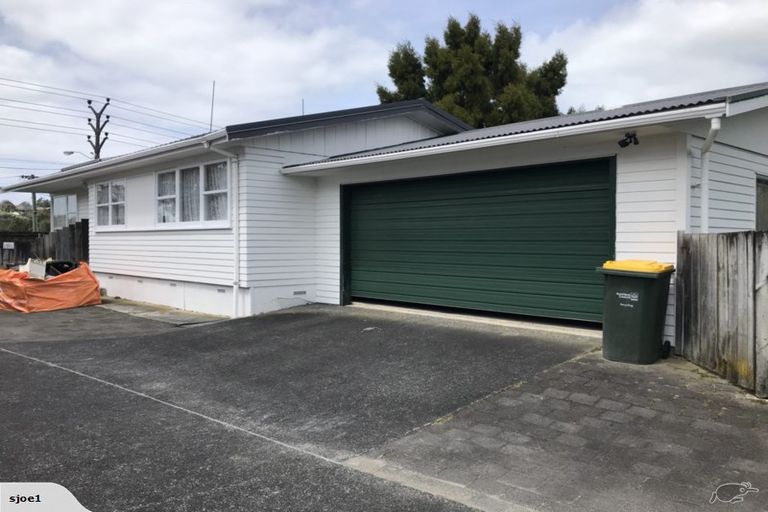 Photo of property in 53 Glendale Road, Glen Eden, Auckland, 0602