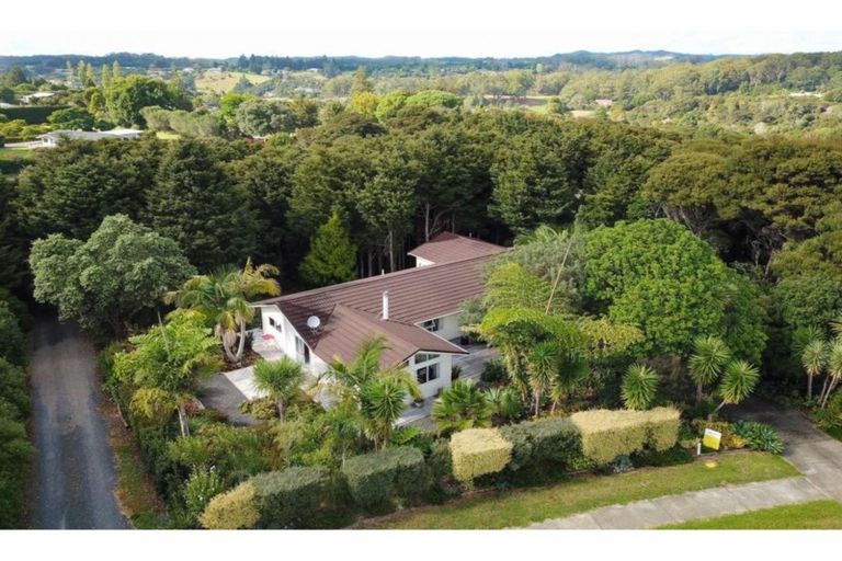 Photo of property in 9 Edkins Road, Kerikeri, 0230