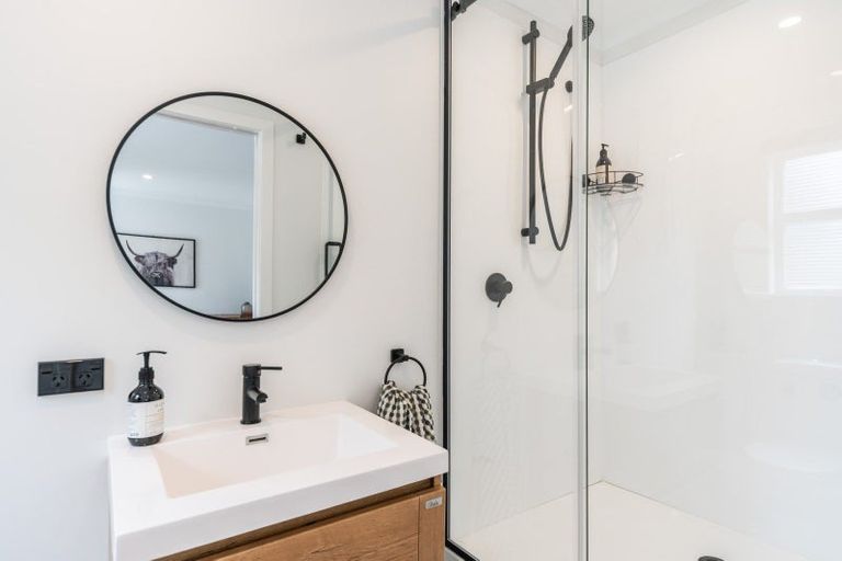 Photo of property in 18 Thornton Road, Cambridge, 3434