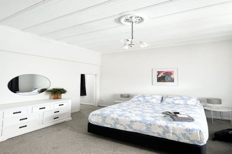 Photo of property in 2/24 West End Road, Herne Bay, Auckland, 1022