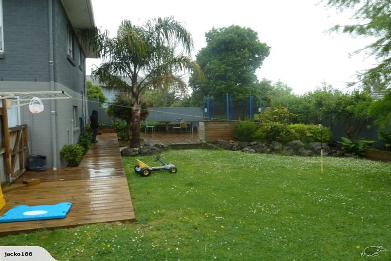 Photo of property in 1/65 Salamanca Road, Sunnynook, Auckland, 0620