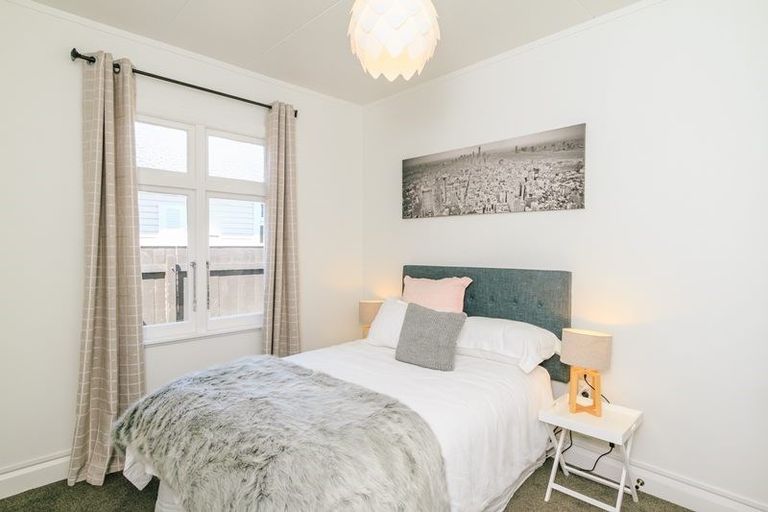 Photo of property in 13 Collins Street, Petone, Lower Hutt, 5012