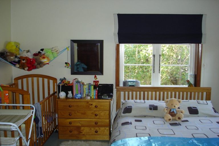 Photo of property in 30 Freyberg Street, Waterloo, Lower Hutt, 5011