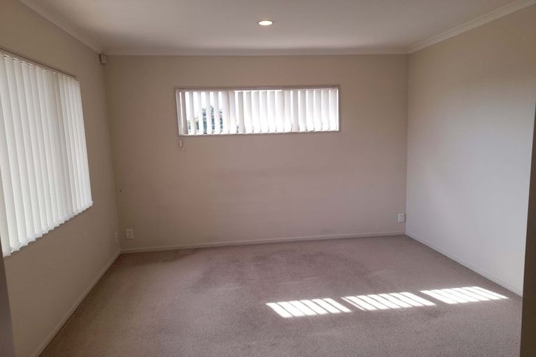 Photo of property in 2/168 Rangitoto Road, Papatoetoe, Auckland, 2025