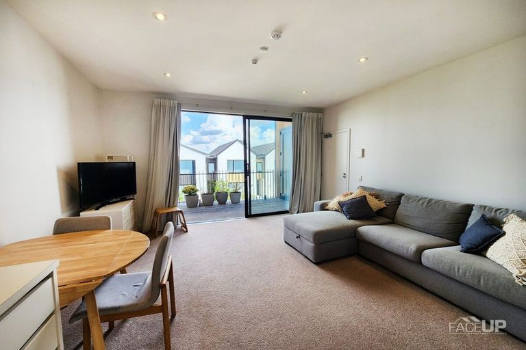 Photo of property in 6/117 Buckley Avenue, Hobsonville, Auckland, 0616