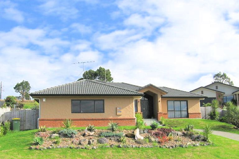 Photo of property in 43 Roberta Crescent, Orewa, 0931