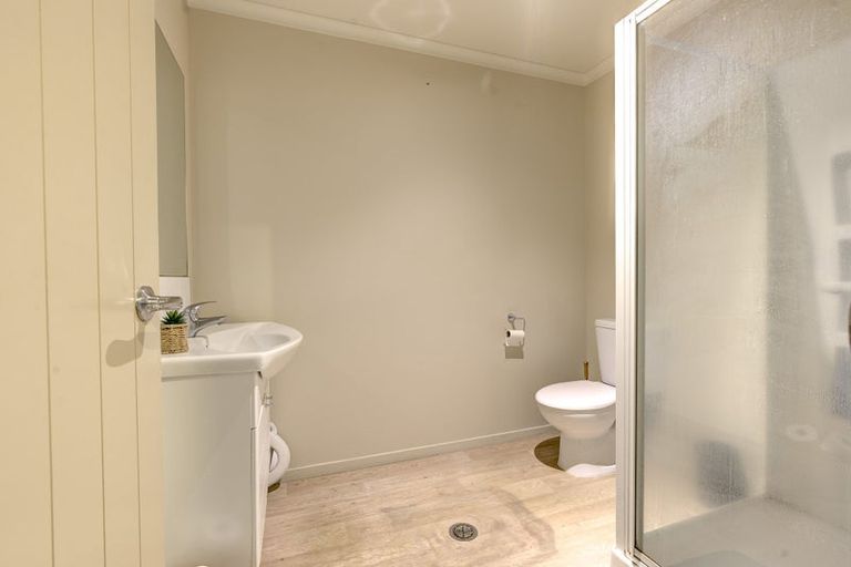 Photo of property in 2/31 Jones Crescent, Melville, Hamilton, 3206