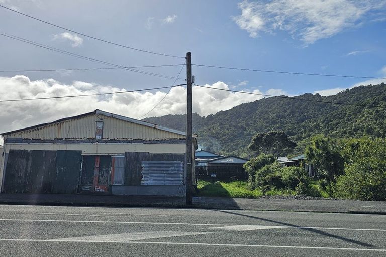 Photo of property in 121 Bright Street, Cobden, Greymouth, 7802