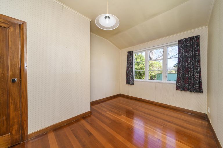 Photo of property in 6 Nathan Place, West End, Palmerston North, 4412