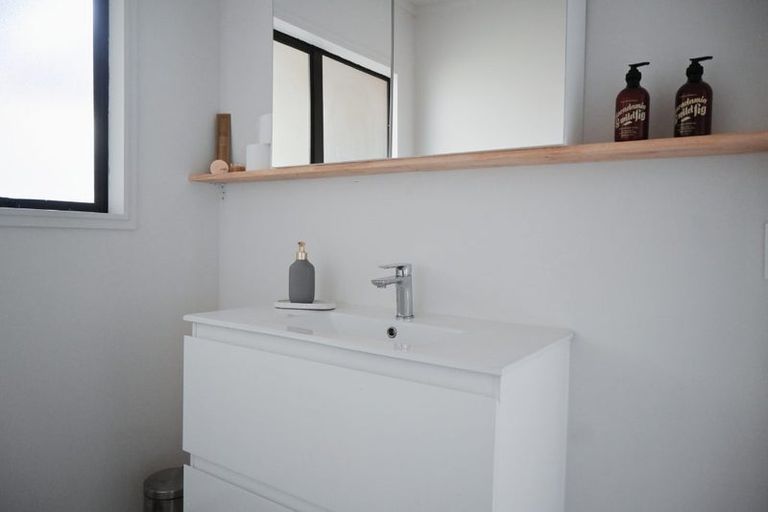 Photo of property in 5 Arawa Place, Onerahi, Whangarei, 0110