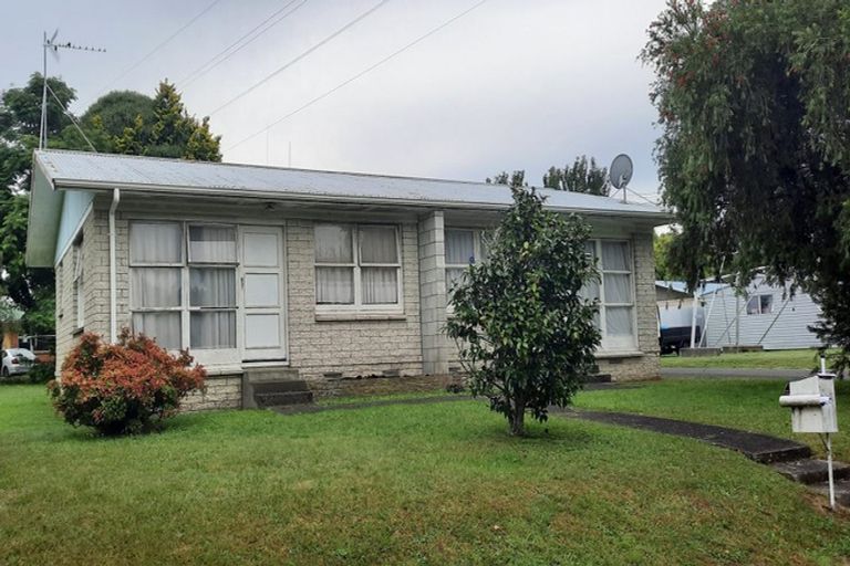 Photo of property in 33a Southsea Crescent, Silverdale, Hamilton, 3216