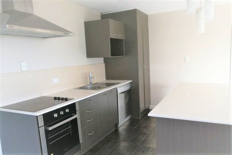 Photo of property in 16 Trinidad Road, Sunnynook, Auckland, 0620