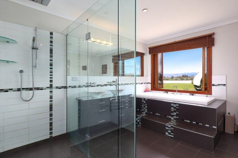 Photo of property in 76 Bronte Road East, Bronte, Upper Moutere, 7173