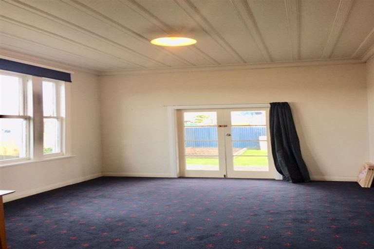 Photo of property in 61 Wesley Street, South Dunedin, Dunedin, 9012