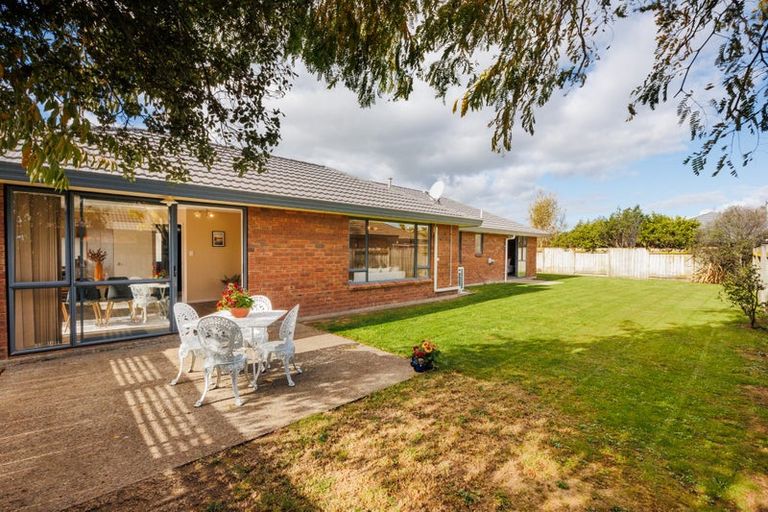 Photo of property in 53 Meridian Grove, Kelvin Grove, Palmerston North, 4414