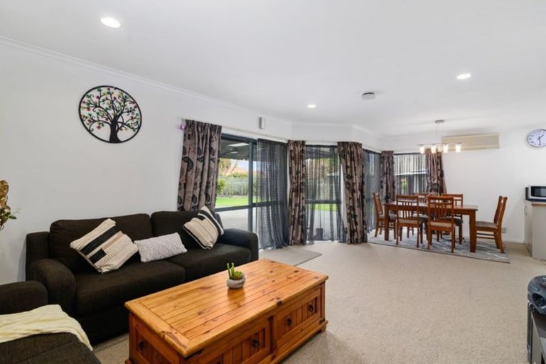 Photo of property in 31 Basley Road, Owhata, Rotorua, 3010