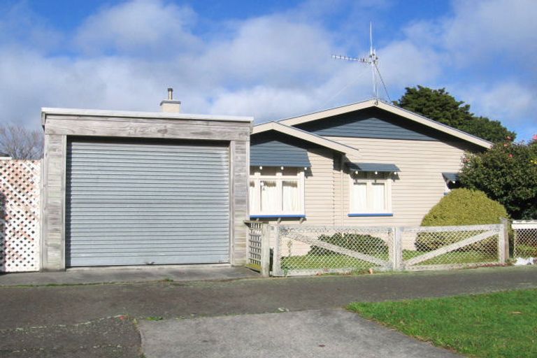 Photo of property in 54 Rongopai Street, Palmerston North, 4414