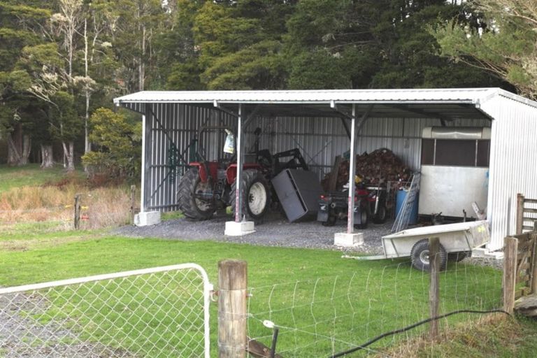 Photo of property in 243 Pukeatua Road, Maungatapere, Whangarei, 0179