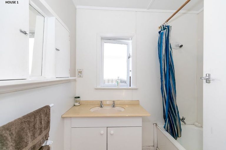 Photo of property in 1 Helena Road, Hillcrest, Hamilton, 3216