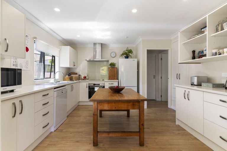 Photo of property in 3/7 Aries Place, Shelly Park, Auckland, 2014