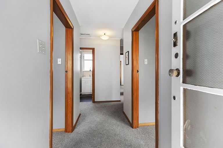 Photo of property in 25 Turkington Street, Tawa, Wellington, 5028