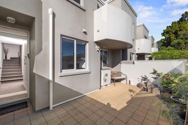 Photo of property in 5/29 Third Avenue, Tauranga, 3110