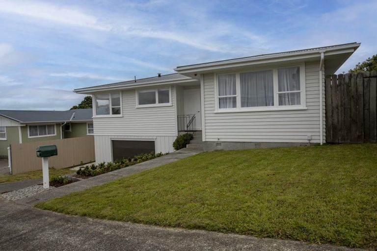 Photo of property in 12 Lenox Grove, Johnsonville, Wellington, 6037