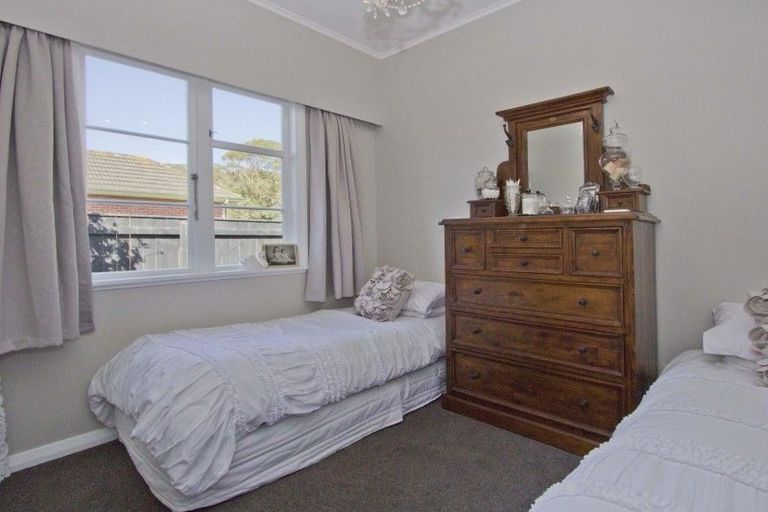 Photo of property in 3 Jutland Street, Waterloo, Lower Hutt, 5011