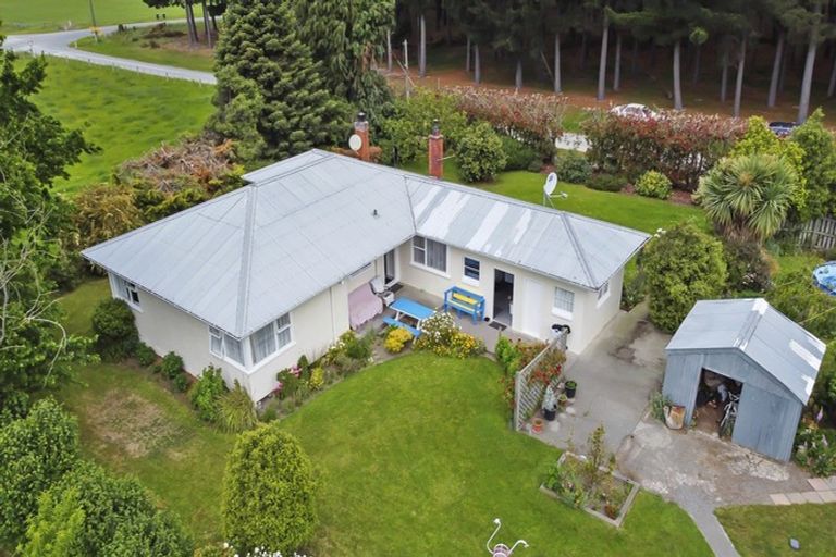 Photo of property in 4223 Back Line Road, Otaio, Timaru, 7971