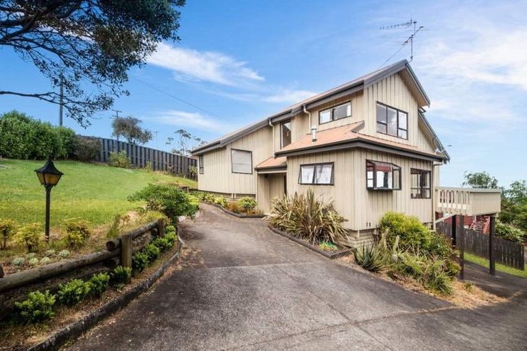 Photo of property in 1/386 Glenfield Road, Glenfield, Auckland, 0629