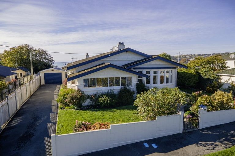 Photo of property in 19 Till Street, South Hill, Oamaru, 9400
