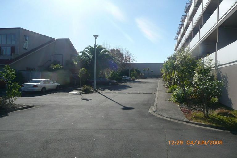 Photo of property in 4f/30 Westward Ho, Glen Eden, Auckland, 0602