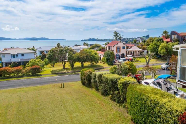 Photo of property in 11 Awatere Place, Snells Beach, 0920