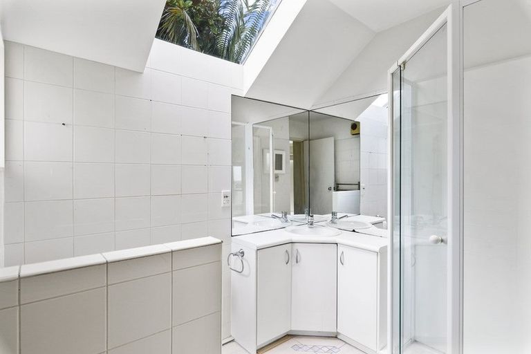 Photo of property in 16a Castor Bay Road, Castor Bay, Auckland, 0620