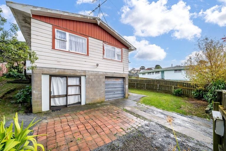 Photo of property in 39 Beaumaris Crescent, Ascot Park, Porirua, 5024