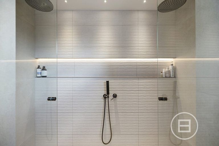 Photo of property in 16 Robrosa Street, Wanaka, 9305