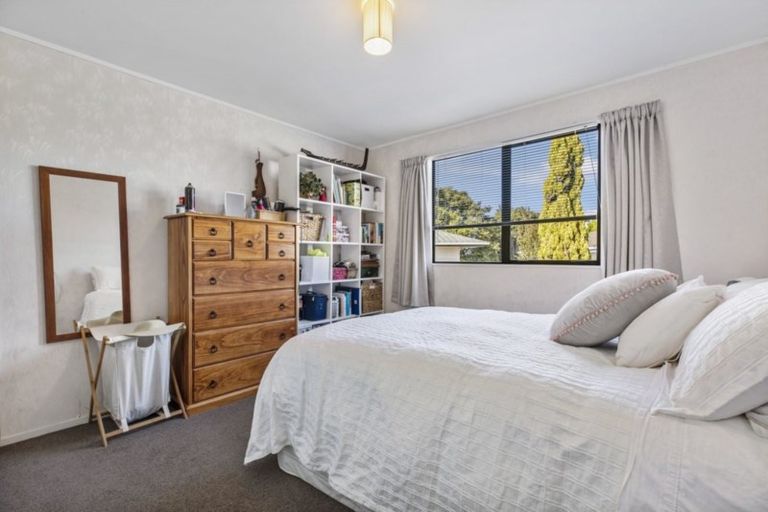 Photo of property in 1/63a Colwill Road, Massey, Auckland, 0614