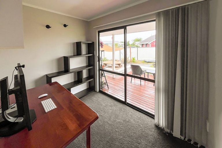 Photo of property in 10 Kanuka Place, Edgecumbe, 3120