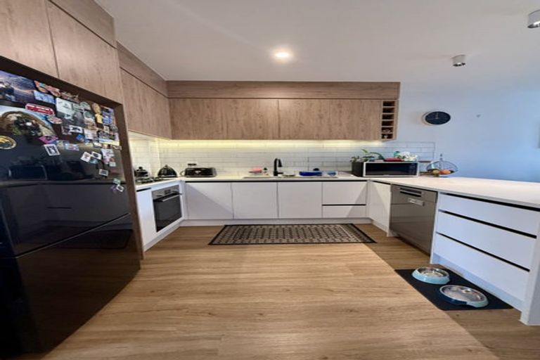 Photo of property in 24 Pilot Drive, Hobsonville, Auckland, 0616