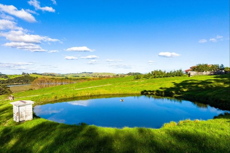 Photo of property in 145 Petley Road, Paparoa, 0571