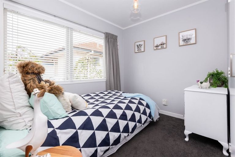 Photo of property in 3/11 Thurston Place, Bucklands Beach, Auckland, 2012