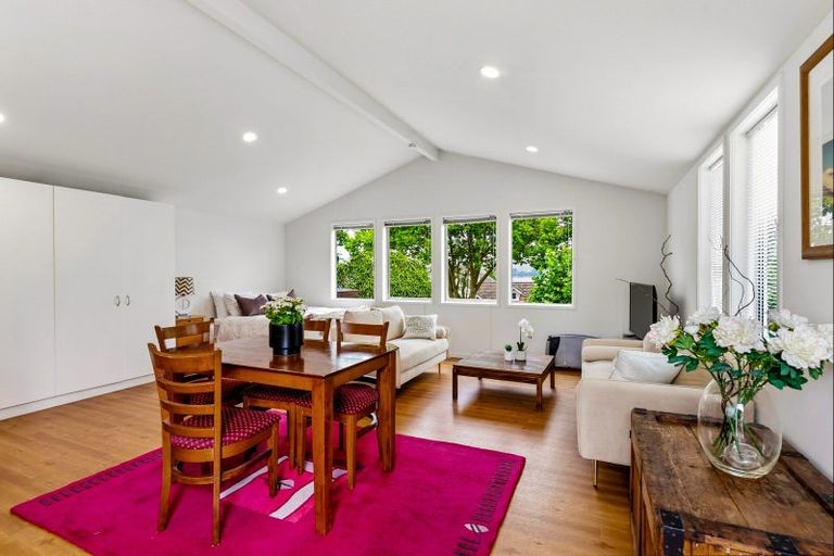 Photo of property in 6 Beresford Street, Bayswater, Auckland, 0622