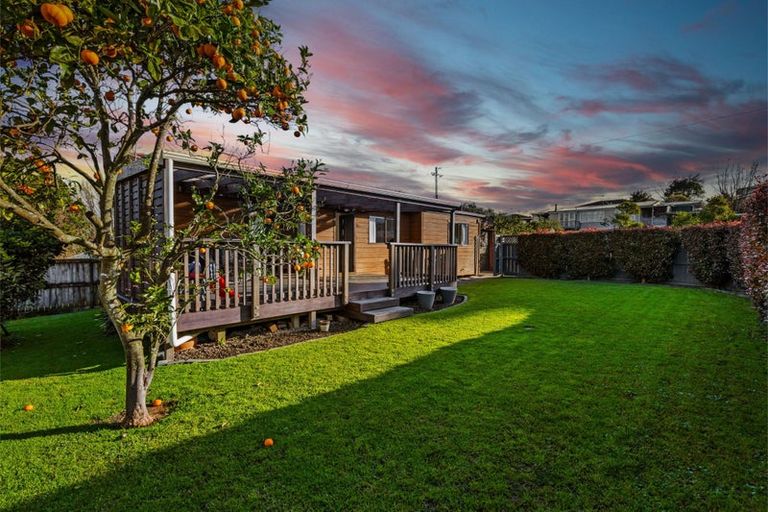 Photo of property in 1/29 Tirimoana Road, Te Atatu South, Auckland, 0602